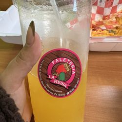 Agua de piña