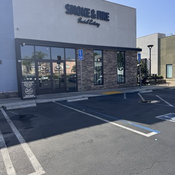 Smoke & Fire Social Eatery - Outside parking lot side - Comfort Food Near Me - Paramount, California