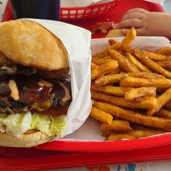 BBQ Burger Basket