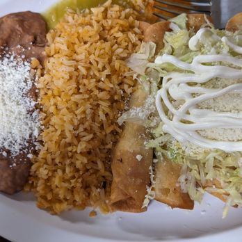 La Chabelita Taqueria - Tacos Near Me - Beaverton, Oregon