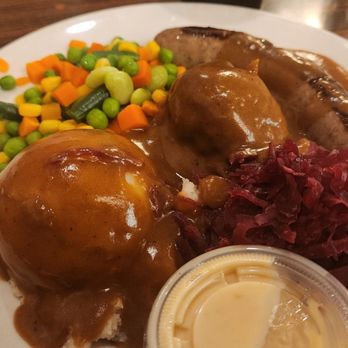 Solvang Restaurant - Combination meal with sausage, meatball, mashed potatoes and vegetables - Scandinavian Near Me - Solvang, California