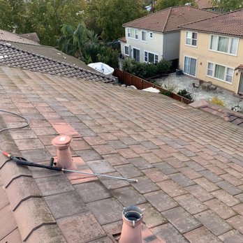 FAA Window Cleaning - Before pic showing moss on roof. - Window Washing Near Me FAA Window Cleaning - Before pic showing moss on roof. - Window Washing Near Me
