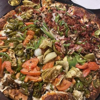 Gold Dust Pizza - Sutter Creek - Half and half speciality - Pizza Near Me - Sutter Creek, California