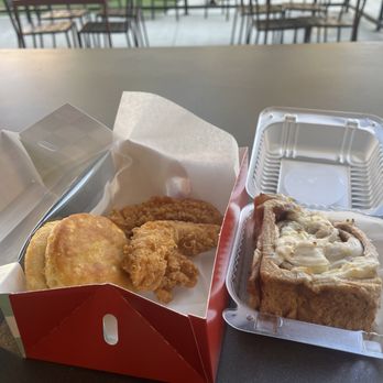 Spinx Market & Eatery - Convenience Stores Near Me - Greenville, South Carolina