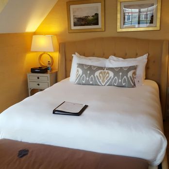 Grand Hotel - Hotels Near Me - Kennebunk, Maine