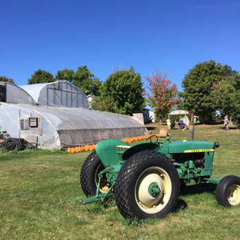 Round The Bend Farm - Farmers Market Near Me - Kettleby, Ontario Round The Bend Farm - Farmers Market Near Me - Kettleby, Ontario