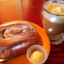 Polly's Pies Restaurant & Bakery - Wake up to a giant cinnamon roll and a coconut cream latte! Mmmmmmmm!