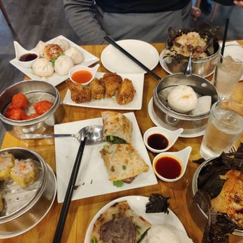 Dim Sum House - Pan fried soup dumpling, salt and pepper wings, spicy shrimp har gow, shu mai, beef crispy roll, bbq pork bun, sticky rice - Bars Near Me - Philadelphia, Pennsylvania Dim Sum House - Pan fried soup dumpling, salt and pepper wings, spicy shrimp har gow, shu mai, beef crispy roll, bbq pork bun, sticky rice - Bars Near Me - Philadelphia, Pennsylvania
