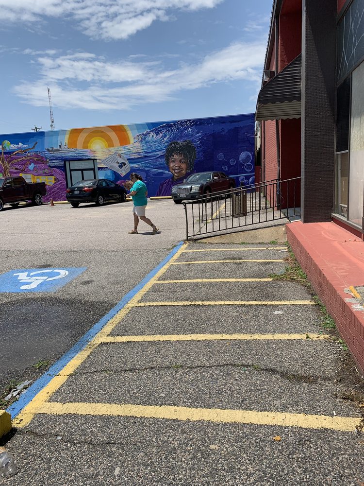 CHILDREN’S HOSPITAL OF THE KING’S DAUGHTERS THRIFT STORES 14 Photos