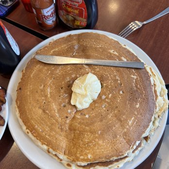DJ's Campus Kitchen - Pancakes - Diners Near Me - New London, Connecticut DJ's Campus Kitchen - Pancakes - Diners Near Me - New London, Connecticut