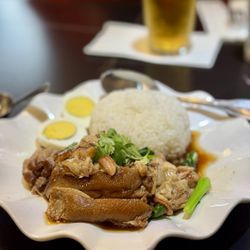 Satang Thai Cuisine - Khao Ka Moo