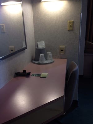 CenterWay Hotel by null