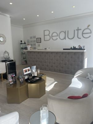 Beauté Aesthetics by null