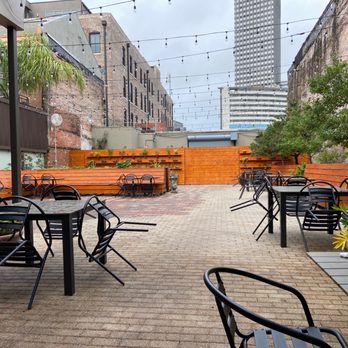 Bearcat CBD - Lots of outdoor seating - Coffee & Tea Near Me - New Orleans, Louisiana