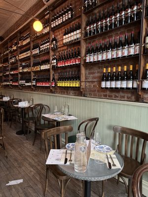 Terre| Pasta & Natural wine by null