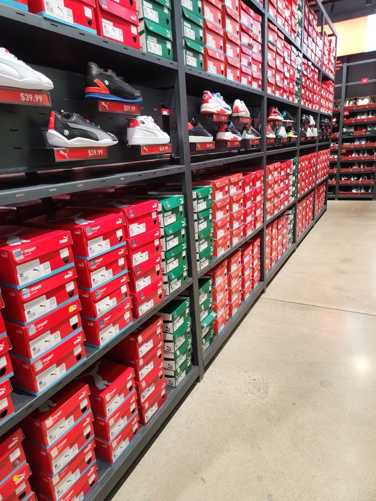 PUMA Tanger Outlets Branson 300 Tanger Blvd, Branson, Missouri Shoe