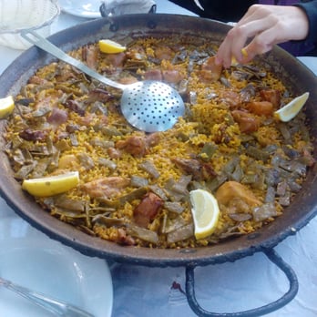 Canyamel - Paella de pollo y conejo - Spanish Near Me - Valencia, V