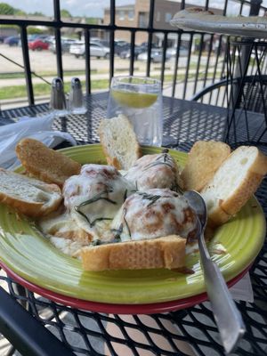 Afton Pub & Pizza by null
