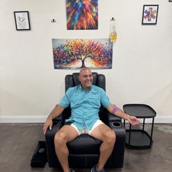 ProSource - Enjoy the colorful chair while you get your IV!