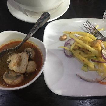 Nur Thai - Tom Yum Soup - Thai Near Me - Park, New York Nur Thai - Tom Yum Soup - Thai Near Me - Park, New York