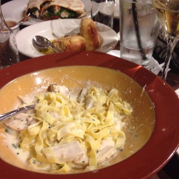 Tomatina - Chicken Fettuccine Alfredo. - Italian Near Me - Walnut Creek, California