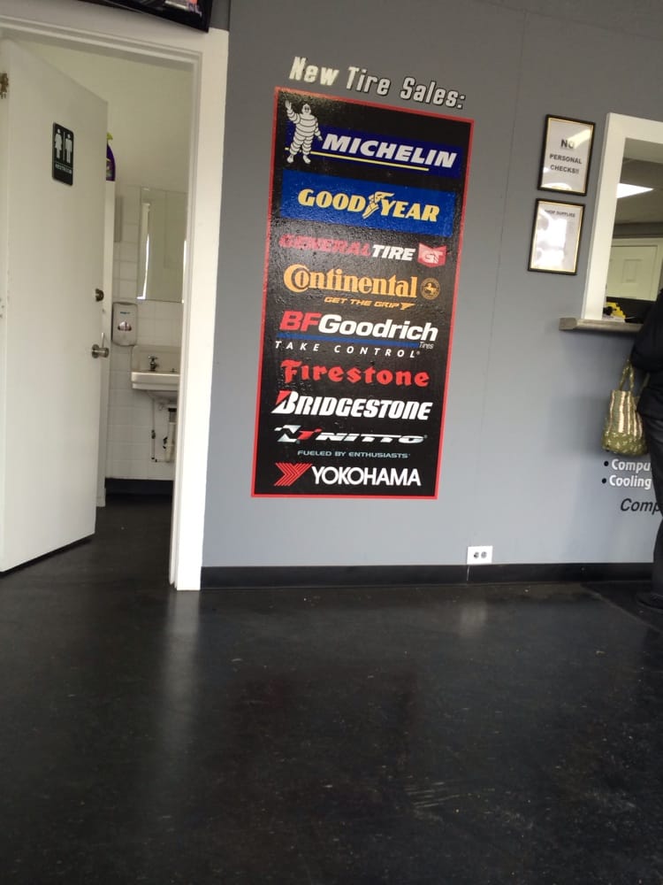 THRIFTY TIRE SERVICE CENTER 2903 N Roxboro St, Durham, North Carolina