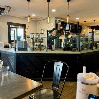Pause Coffee House - Clean decor - Coffee & Tea Near Me - Loomis, California