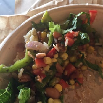 QDOBA Mexican Eats - Veggie bowl, their pinto beans are vegetarian! Fresh taste. - Mexican Near Me - Henderson, Nevada QDOBA Mexican Eats - Veggie bowl, their pinto beans are vegetarian! Fresh taste. - Mexican Near Me - Henderson, Nevada