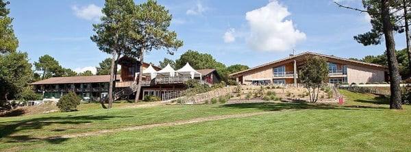 La Baignoire Hôtel du Golf Lacanau by null