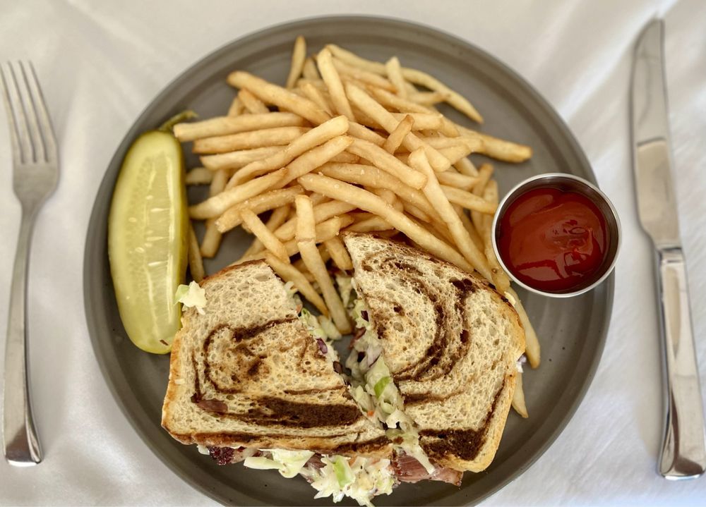 Cavalier Golf & Yacht Club - wedding in Virginia Beach, VA