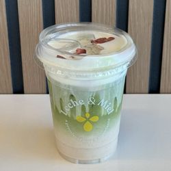 Fresas con Crema Matcha