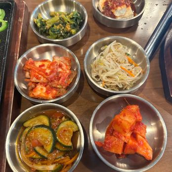 Hansik - Banchans (tofu on the top right was the best!) - Salad Near Me - Portland, Oregon