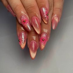 Lavue Nail Lounge