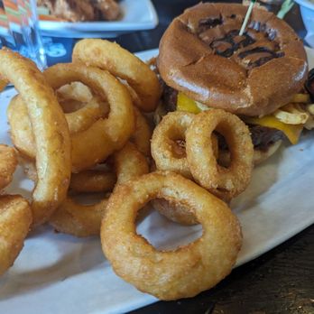 Oak Barrel Tavern - BBQ bourbon - Bars Near Me - Worcester, Massachusetts