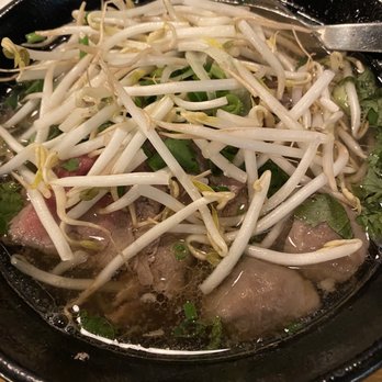 Broken Rice - Beef noddle soup - Vietnamese Near Me - Honolulu, Hawaii