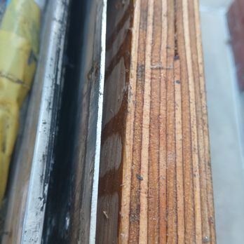 K & M Marine - You can see the transom is not sealed but only the top edge to make it look like they sealed it. HACKS - Boat Repair Near Me - Redford, Michigan K & M Marine - You can see the transom is not sealed but only the top edge to make it look like they sealed it. HACKS - Boat Repair Near Me - Redford, Michigan