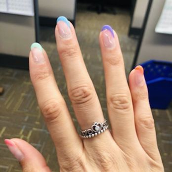 Mimi Nails - This is after 3 weeks, the gel is a little away from the cuticles now - Nail Salons Near Me - Castro Valley, California