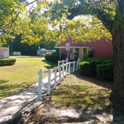 Maranatha Thrift Store - The store from the parking lot