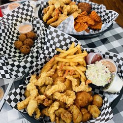 The Fish Guy - Fried platters: Super Combo and Holy Shellfish