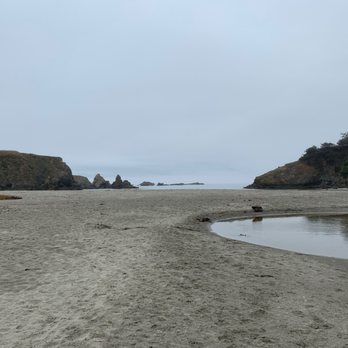 Jug Handle State Natural Reserve - View from near the back of the beach looking towards the water. - Parks Near Me - Fort Bragg, California