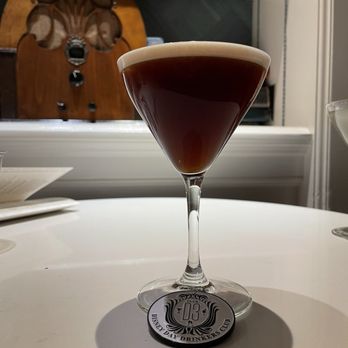 Belle Vue Lounge - Gingerbread espresso martini - Lounges Near Me - Lake Buena Vista, Florida Belle Vue Lounge - Gingerbread espresso martini - Lounges Near Me - Lake Buena Vista, Florida