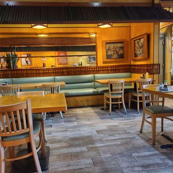 Sushi 'n Thai - he inside of a restaurant - Sushi Bars Near Me - Hollywood, Florida Sushi 'n Thai - he inside of a restaurant - Sushi Bars Near Me - Hollywood, Florida