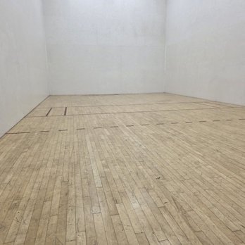 LA Fitness - This is the tennis court, very dirty floors. - Gyms Near Me - Alhambra, California LA Fitness - This is the tennis court, very dirty floors. - Gyms Near Me - Alhambra, California