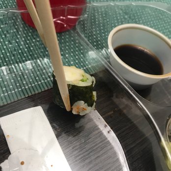 Sushi Sake Hammocks - Caviar on my avocado roll, ordered because I don't eat seafood :( - Sushi Bars Near Me - Miami, Florida