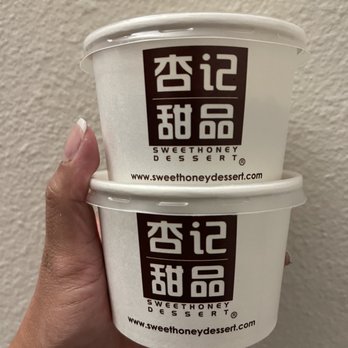 Sweethoney Dessert - R14. Glutinous Rice Balls with crushed peanut, sesame and coconut flakes (IG: eatingwithkreng) - Desserts Near Me - Alhambra, California Sweethoney Dessert - R14. Glutinous Rice Balls with crushed peanut, sesame and coconut flakes (IG: eatingwithkreng) - Desserts Near Me - Alhambra, California