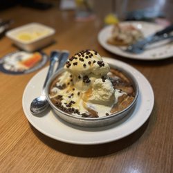 BJ's Restaurant & Brewhouse - Salted Caramel Pizookie