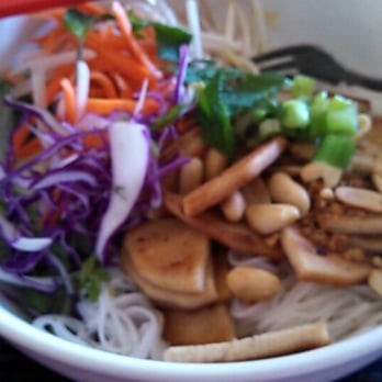 Bun Me! - Vermicelli salad with veggie meat. Very good! - Vietnamese Near Me - Northridge, California Bun Me! - Vermicelli salad with veggie meat. Very good! - Vietnamese Near Me - Northridge, California