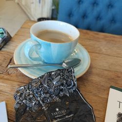 Genuss Café & Deko - Trüffel 1,30€ und Kaffee 3,50 €