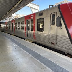 Metro Entrecampos - Train
