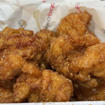 bb.q Chicken Lincoln Park - Soy Garlic Boneless - Chicken Shop Near Me - Chicago, Illinois